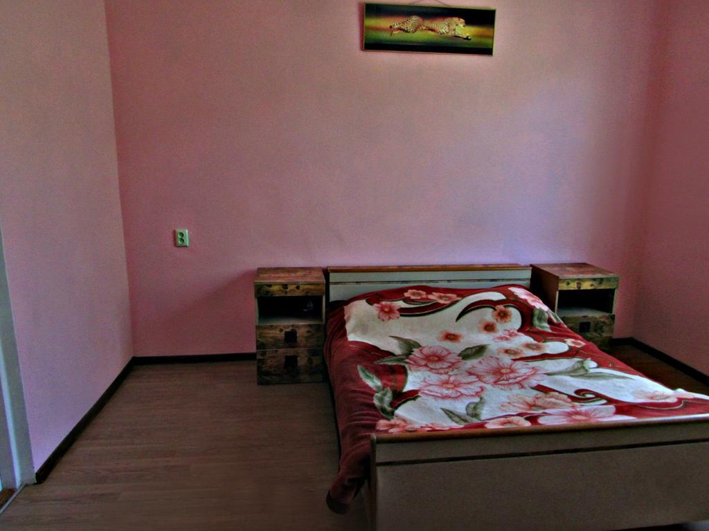 Joni Guest House Batumi Exterior foto