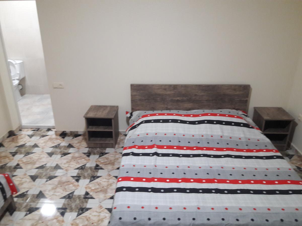 Joni Guest House Batumi Exterior foto